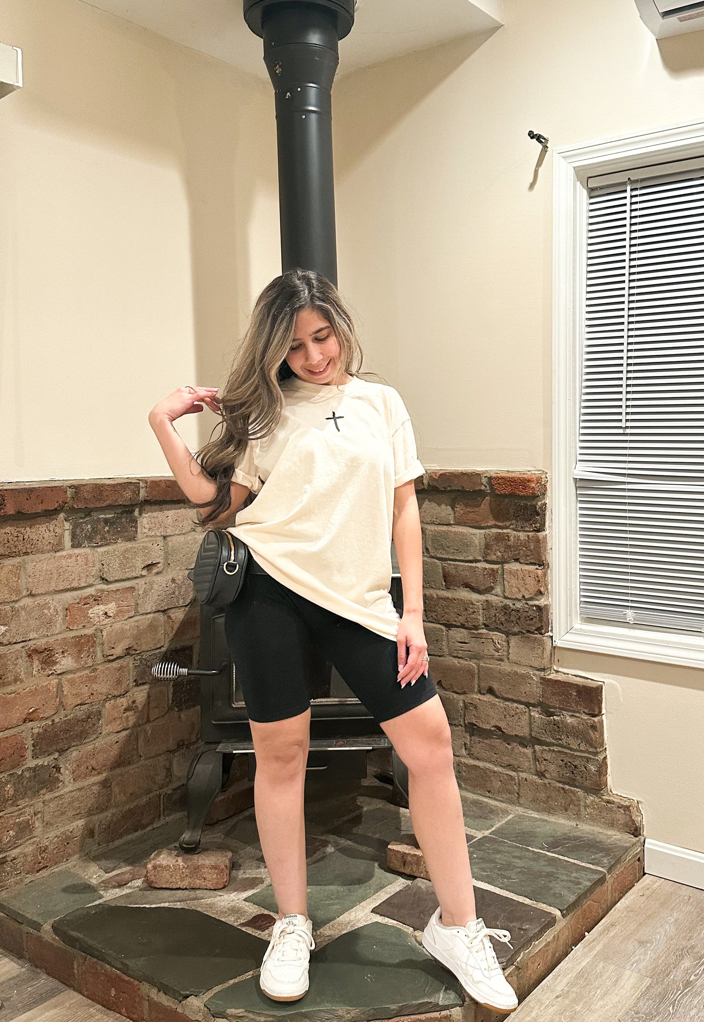 Jesus has my back oversized tee