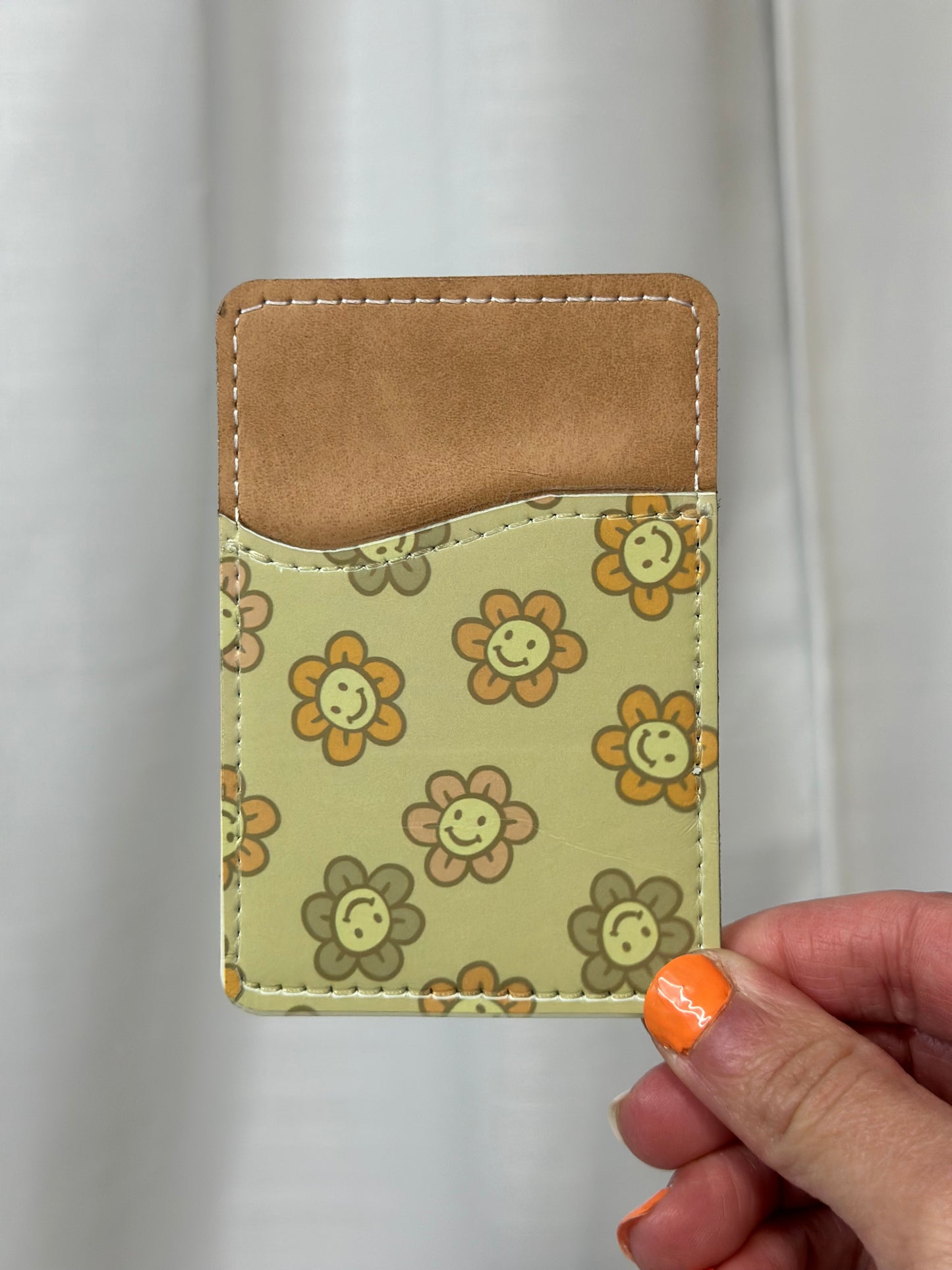 Daisy Smiley Card Holder